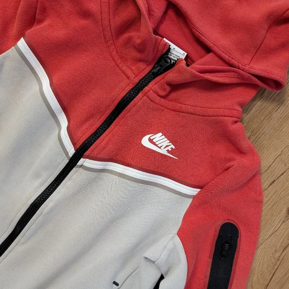 Nike jacket SKU902 - Picture 2 of 4